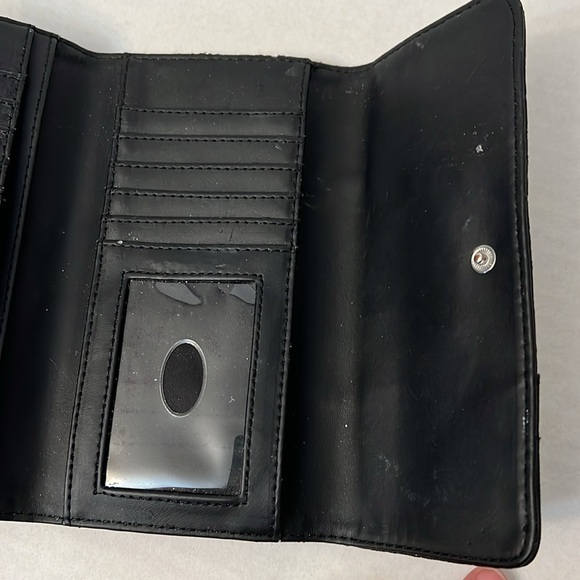 GUESS BLACK WALLET - Picture 11 of 16